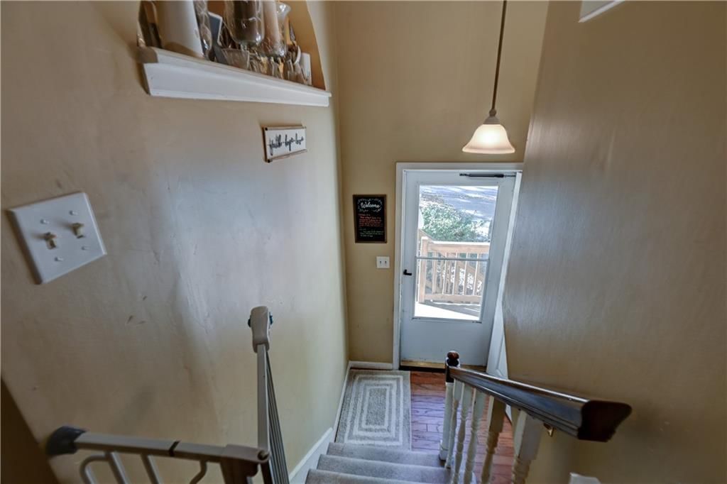 108 NE 1st Terrace — photo 3