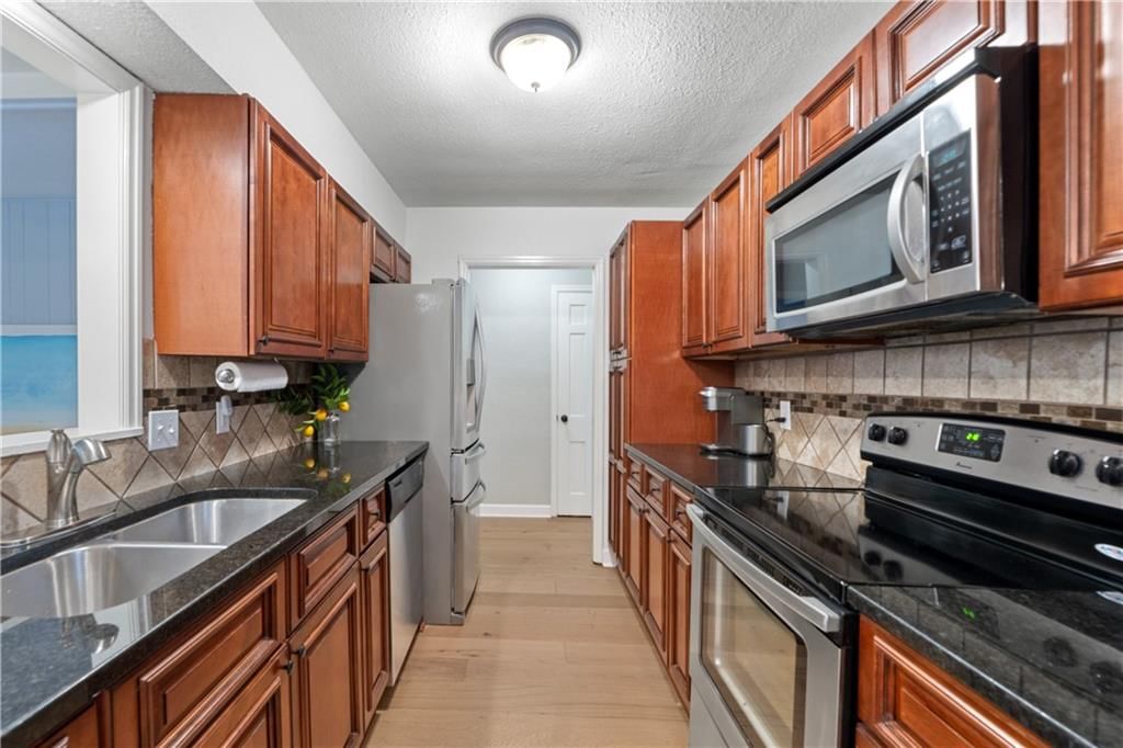 9200 Nall Avenue — photo 10
