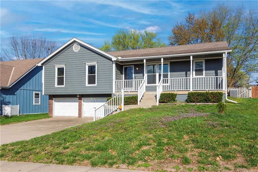 1531 Ridgeway Drive — photo 2