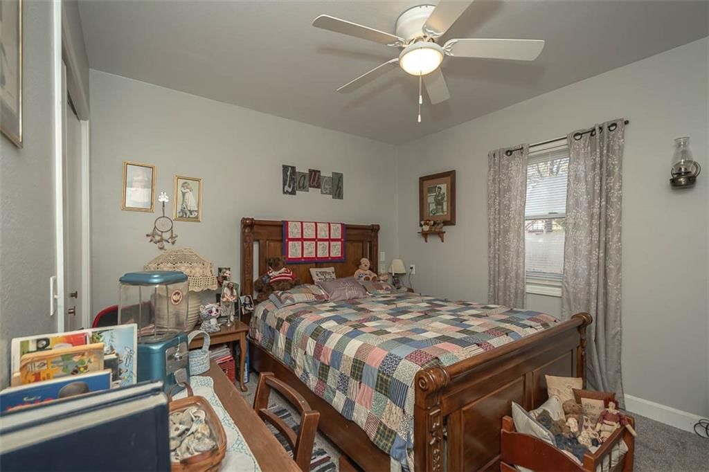 1240 S Cedar Street — photo 14