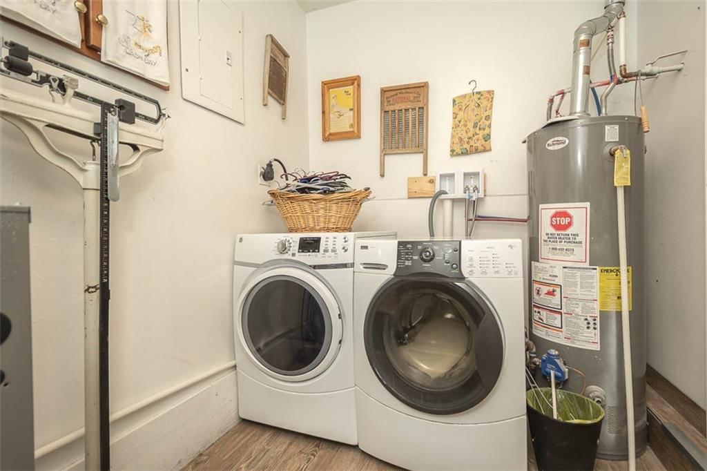 1240 S Cedar Street — photo 17