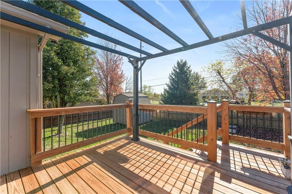 12205 Astor Court — photo 33