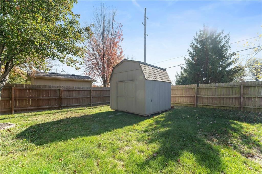 12205 Astor Court — photo 34
