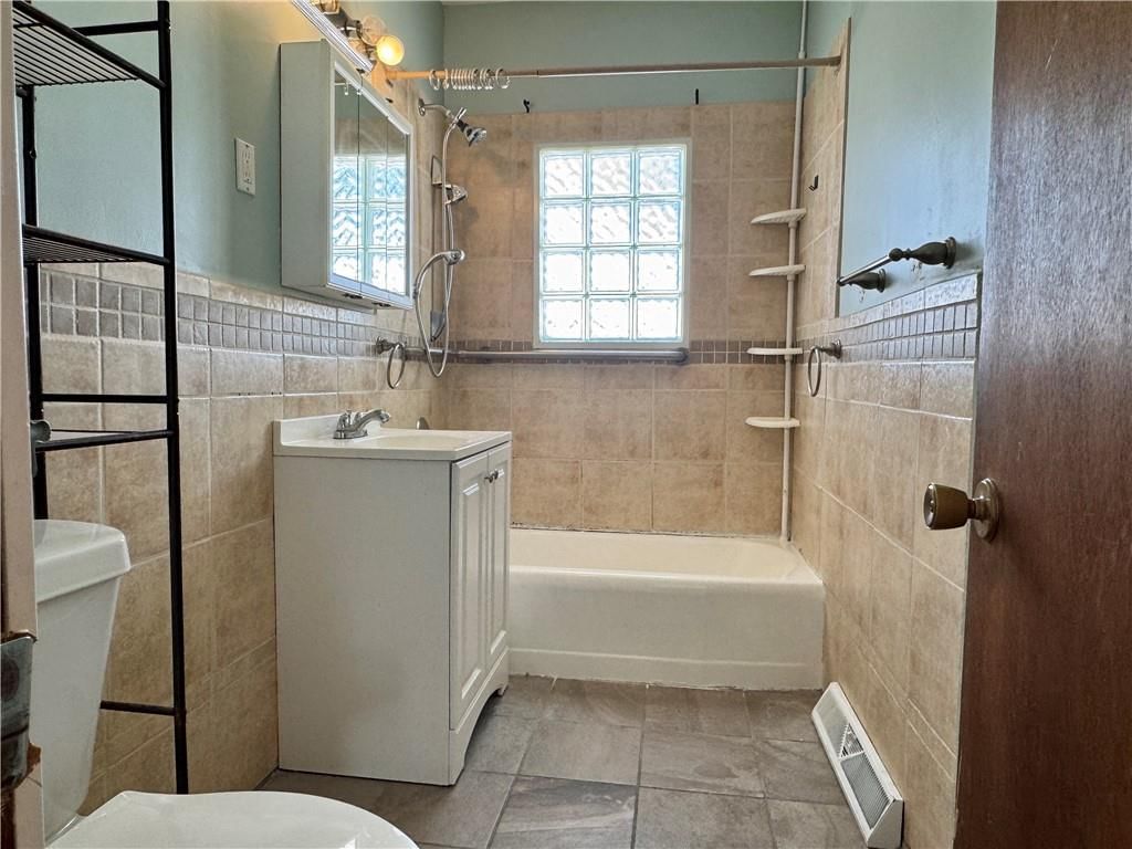 413 Elm Street — photo 18