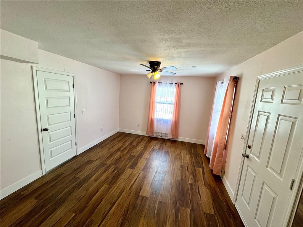 413 Elm Street — photo 21
