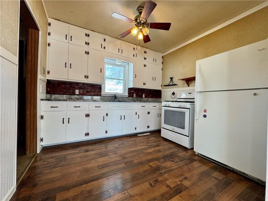413 Elm Street — photo 8
