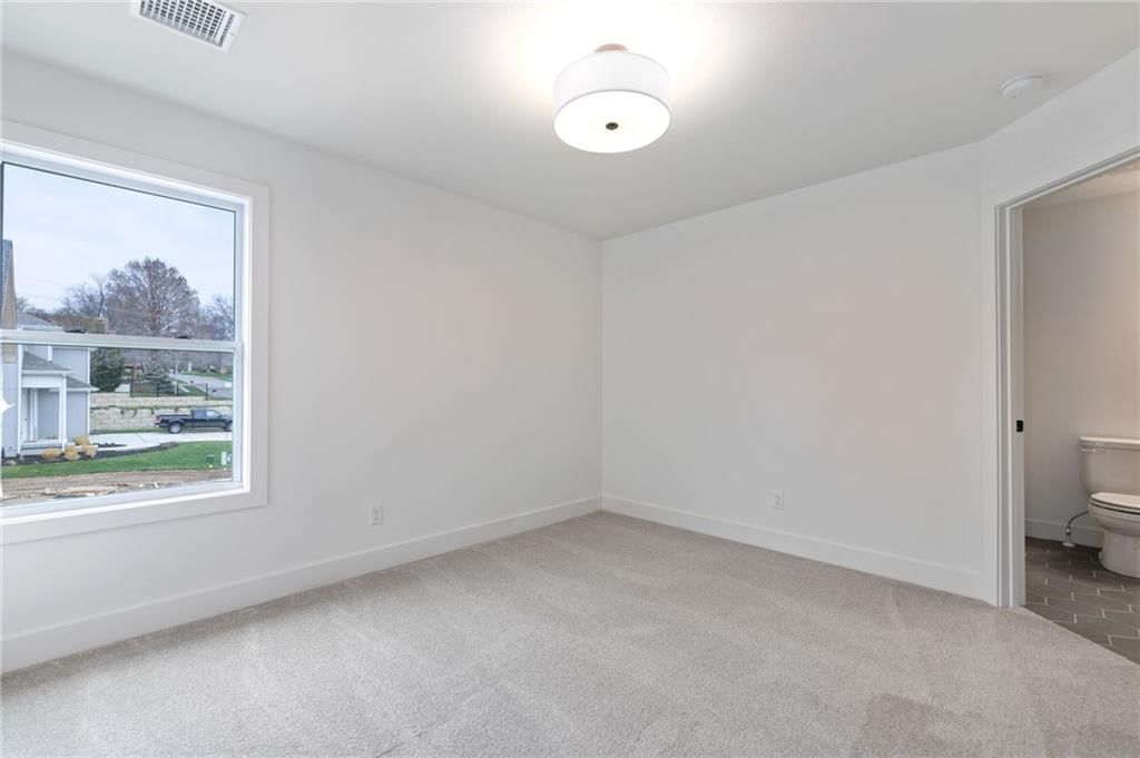 7110 Gillette Street — photo 33