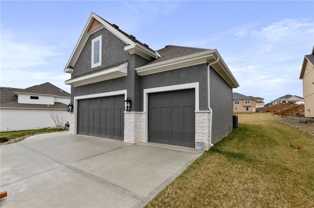 7110 Gillette Street — photo 47