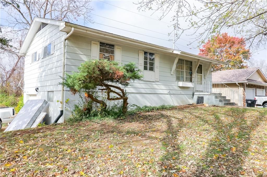 1222 S McHenry Street — photo 20
