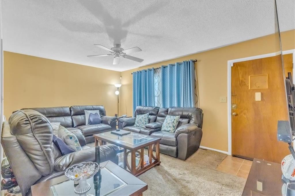 8403 E 92nd Terrace — photo 4