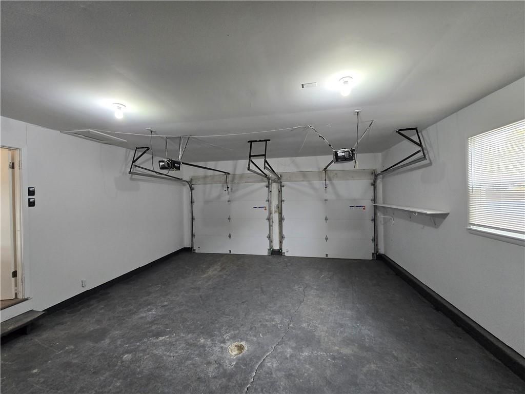 13413 Winchester Avenue — photo 21