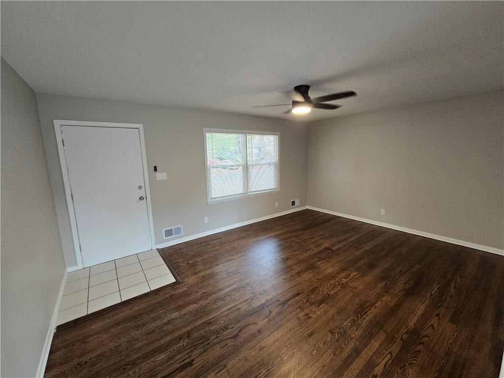 13413 Winchester Avenue — photo 5