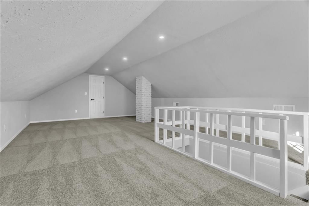 4034 Silver Avenue — photo 14