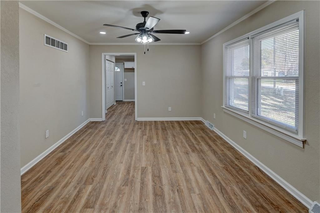 700 N Shaw Street — photo 12
