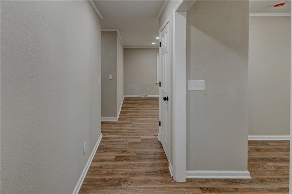 700 N Shaw Street — photo 13