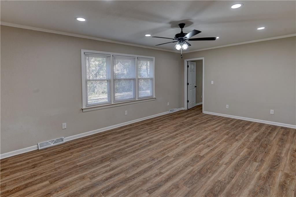 700 N Shaw Street — photo 20