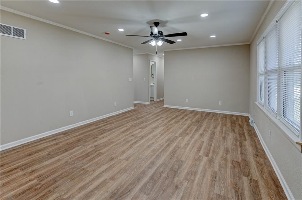 700 N Shaw Street — photo 24
