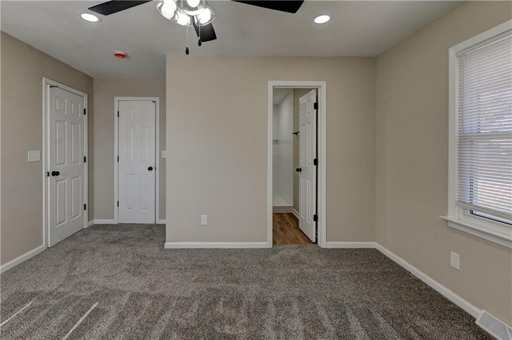 700 N Shaw Street — photo 27