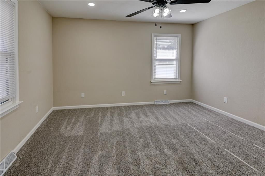 700 N Shaw Street — photo 29