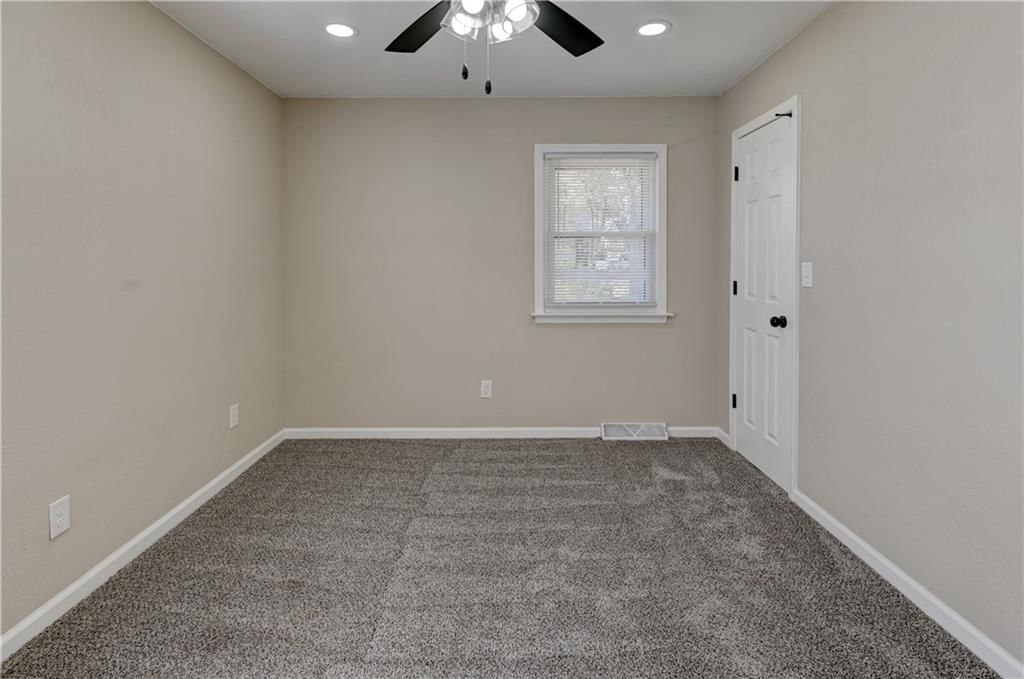 700 N Shaw Street — photo 31