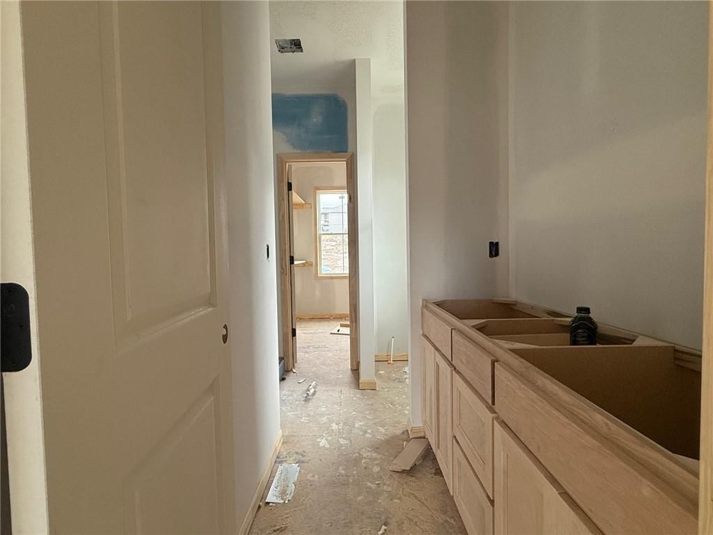 8524 Valley Spring Drive — photo 11