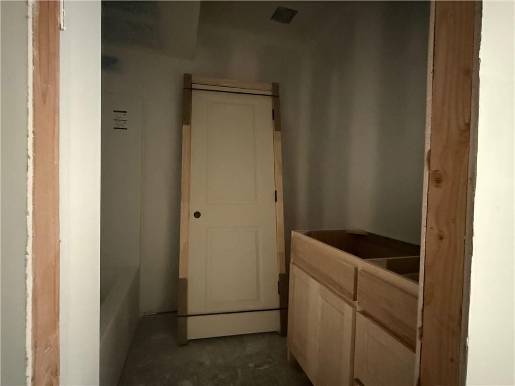 8524 Valley Spring Drive — photo 18