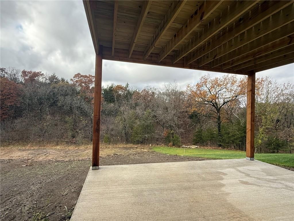 8524 Valley Spring Drive — photo 20