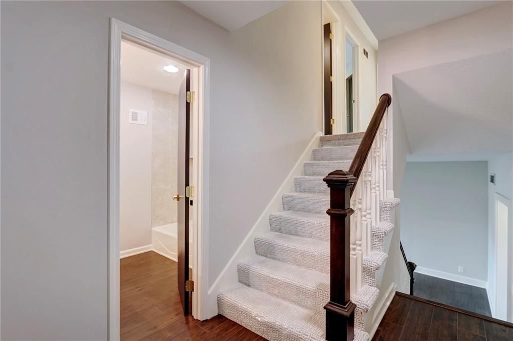 1613 NE Oak Tree Drive — photo 33