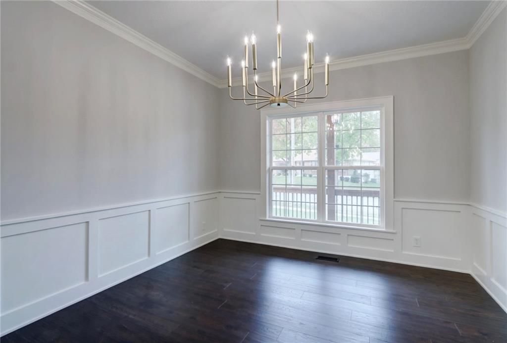 1613 NE Oak Tree Drive — photo 9
