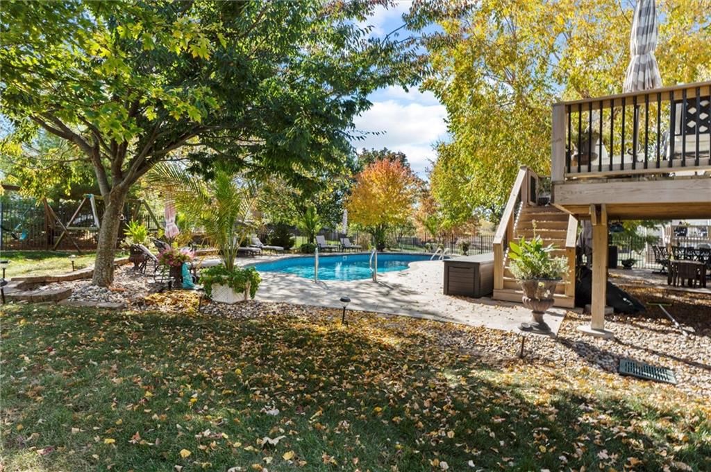 9515 N Crescent Court — photo 89