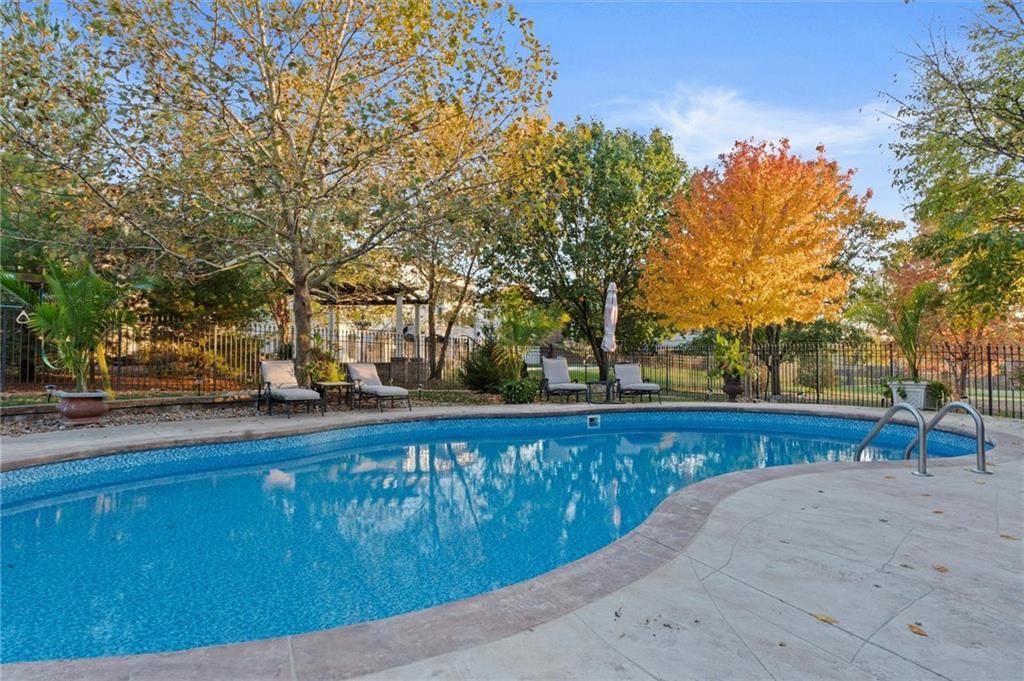 9515 N Crescent Court — photo 96