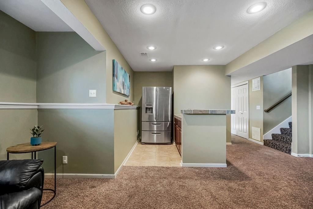 2185 E Sierra Drive — photo 29