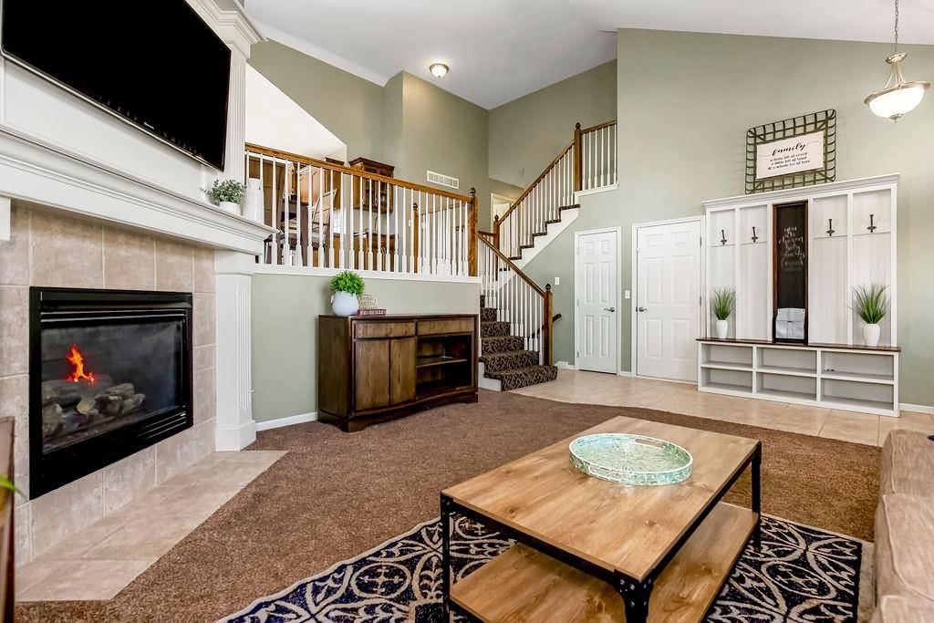2185 E Sierra Drive — photo 6