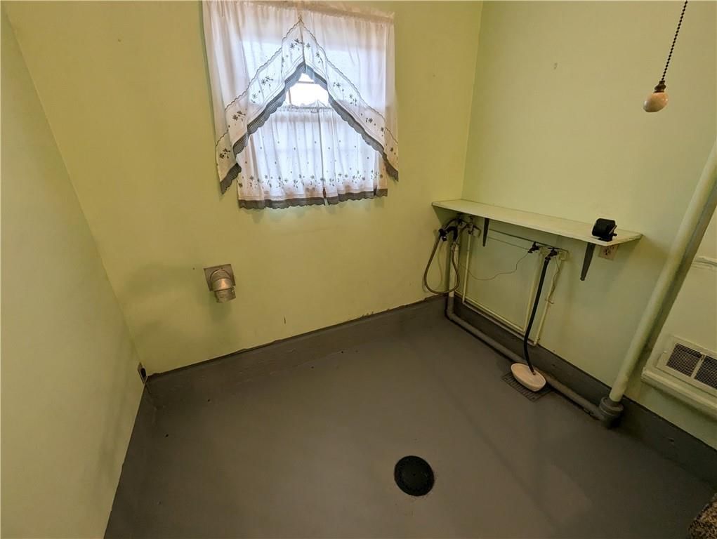 1235 N Chestnut Street — photo 31