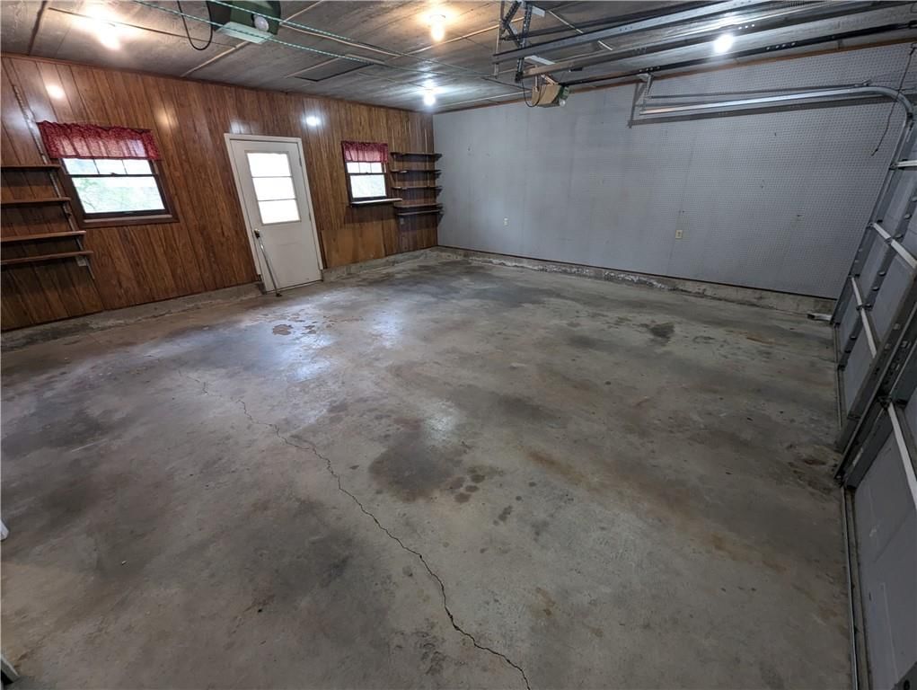 1235 N Chestnut Street — photo 33