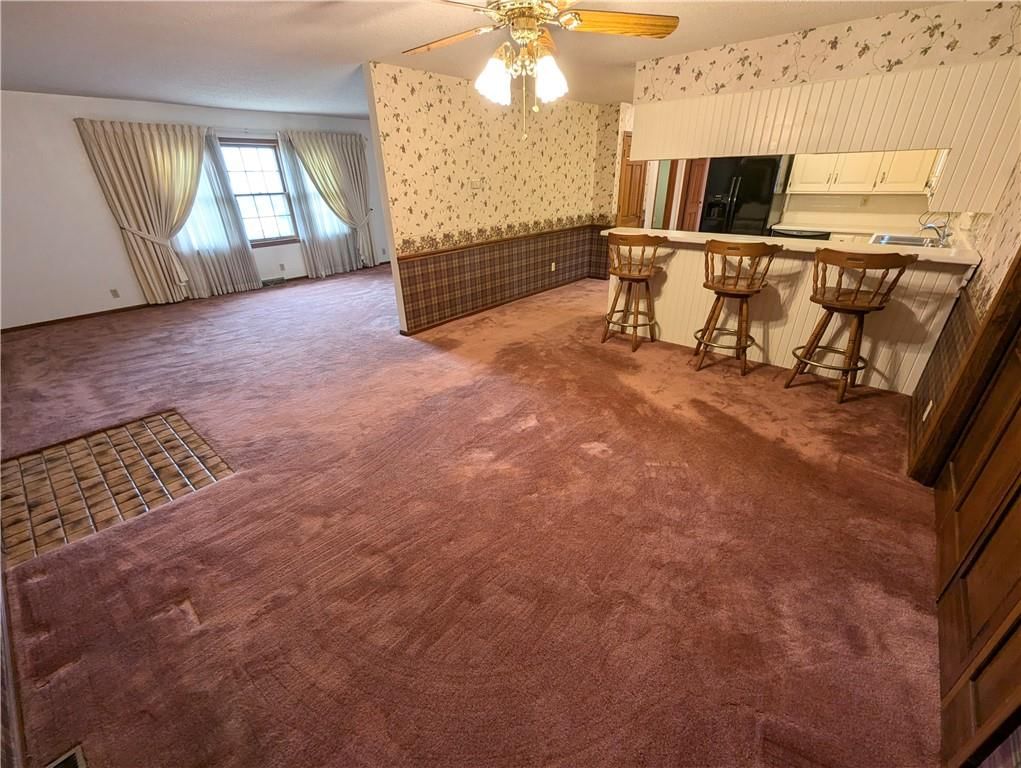 1235 N Chestnut Street — photo 8