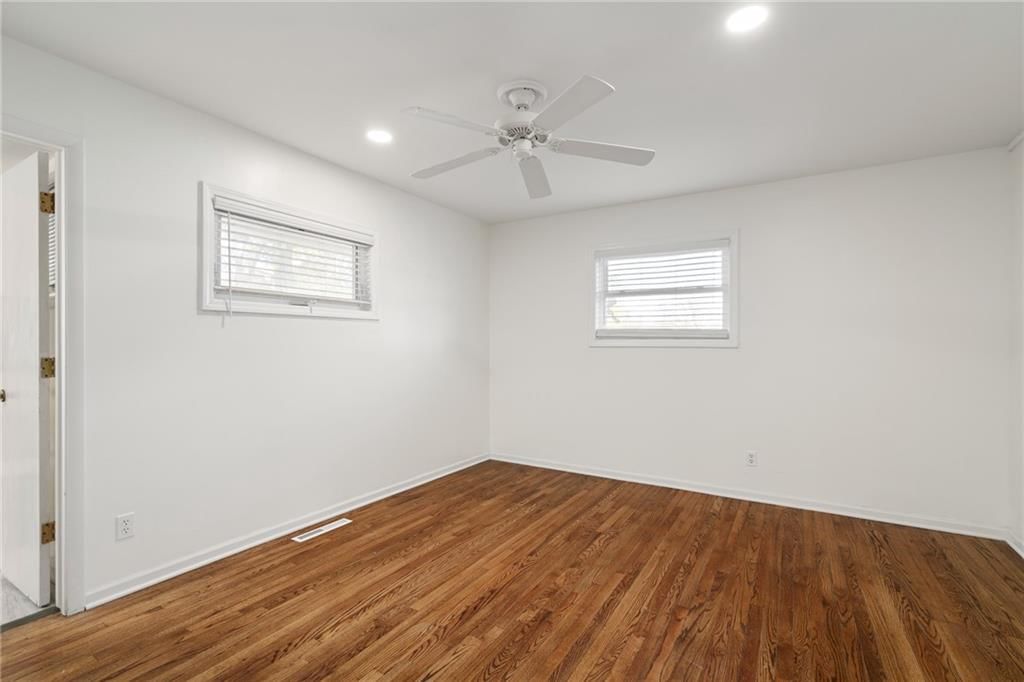 6412 W 77th Terrace — photo 11