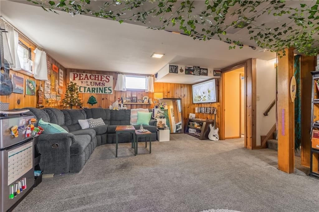 2408 Fayette Street — photo 35