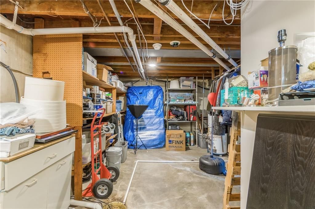 2408 Fayette Street — photo 38