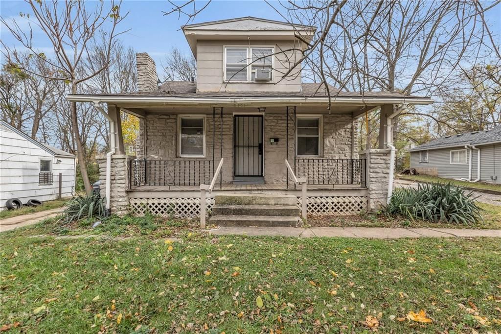 6947 College Avenue, Kansas City, MO
