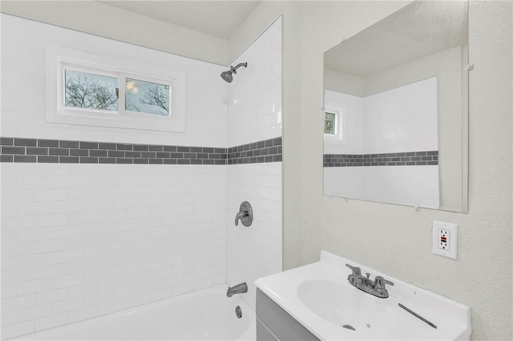 6947 College Avenue — photo 16