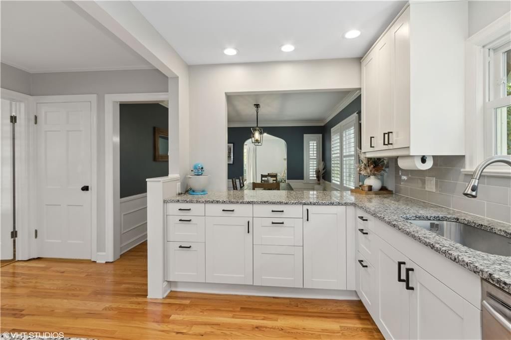 1214 W 62nd Street — photo 10