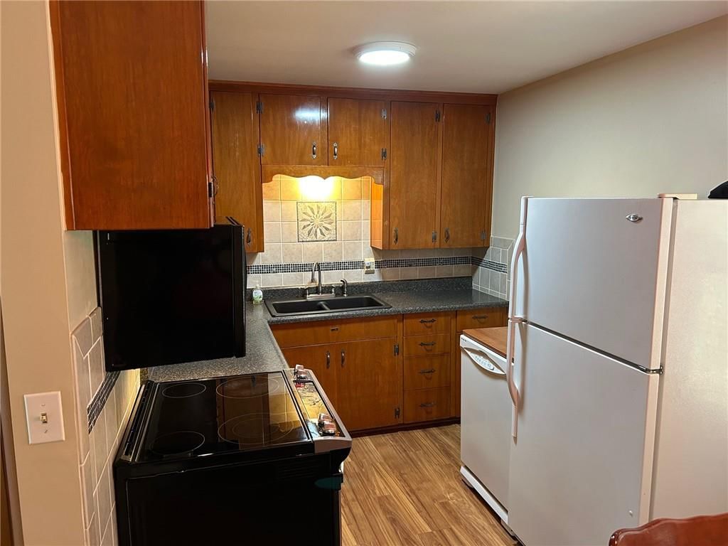 930 N Kiger Road — photo 3