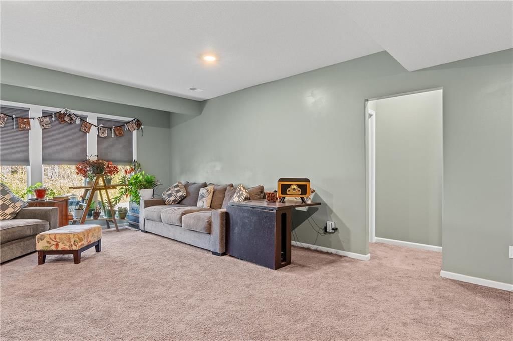 612 Caitlin Court — photo 24