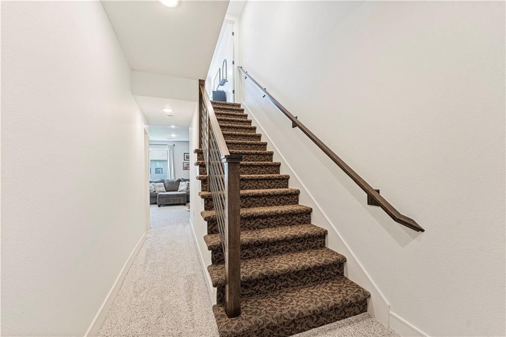 7377 Aaron Street — photo 17