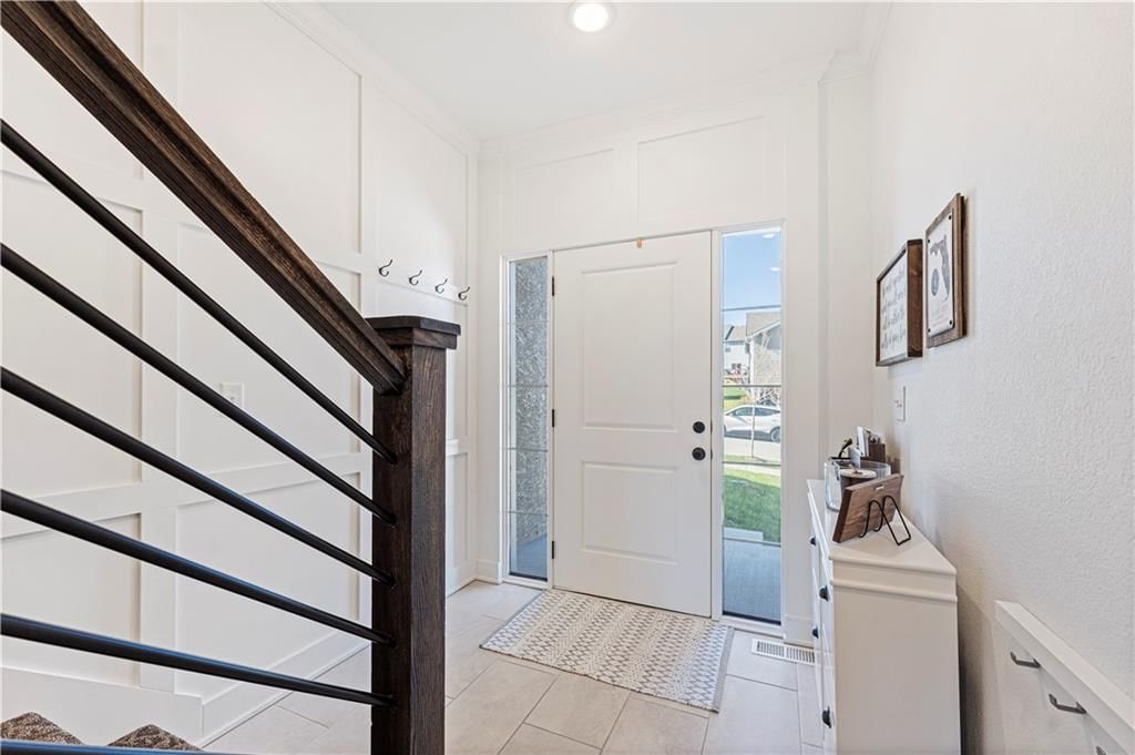 7377 Aaron Street — photo 6