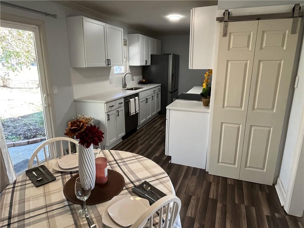 2401 SW South Court — photo 5