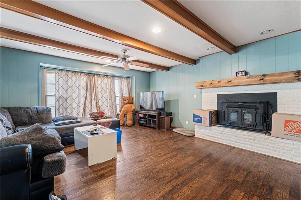 11501 Wornall Road — photo 16