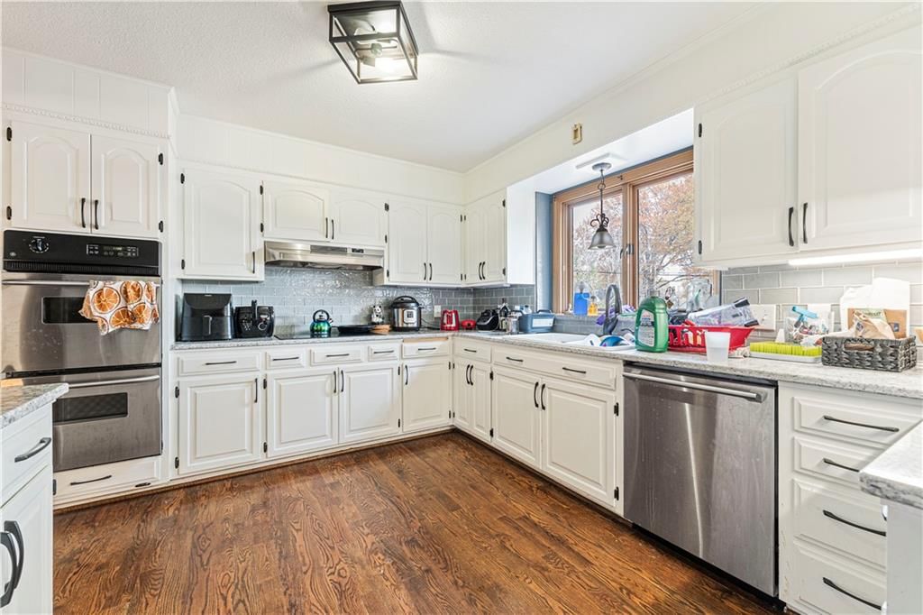 11501 Wornall Road — photo 20