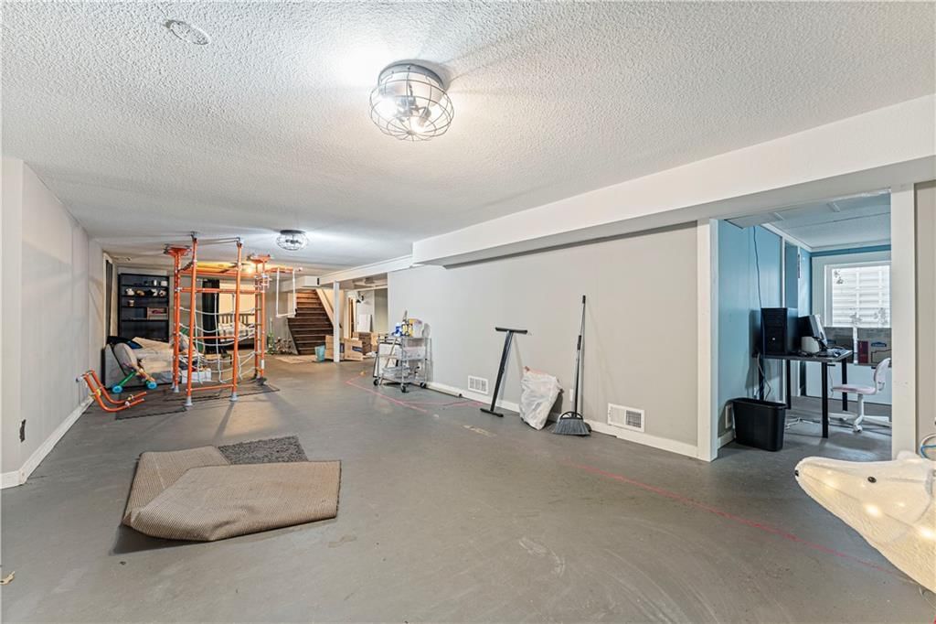 11501 Wornall Road — photo 41